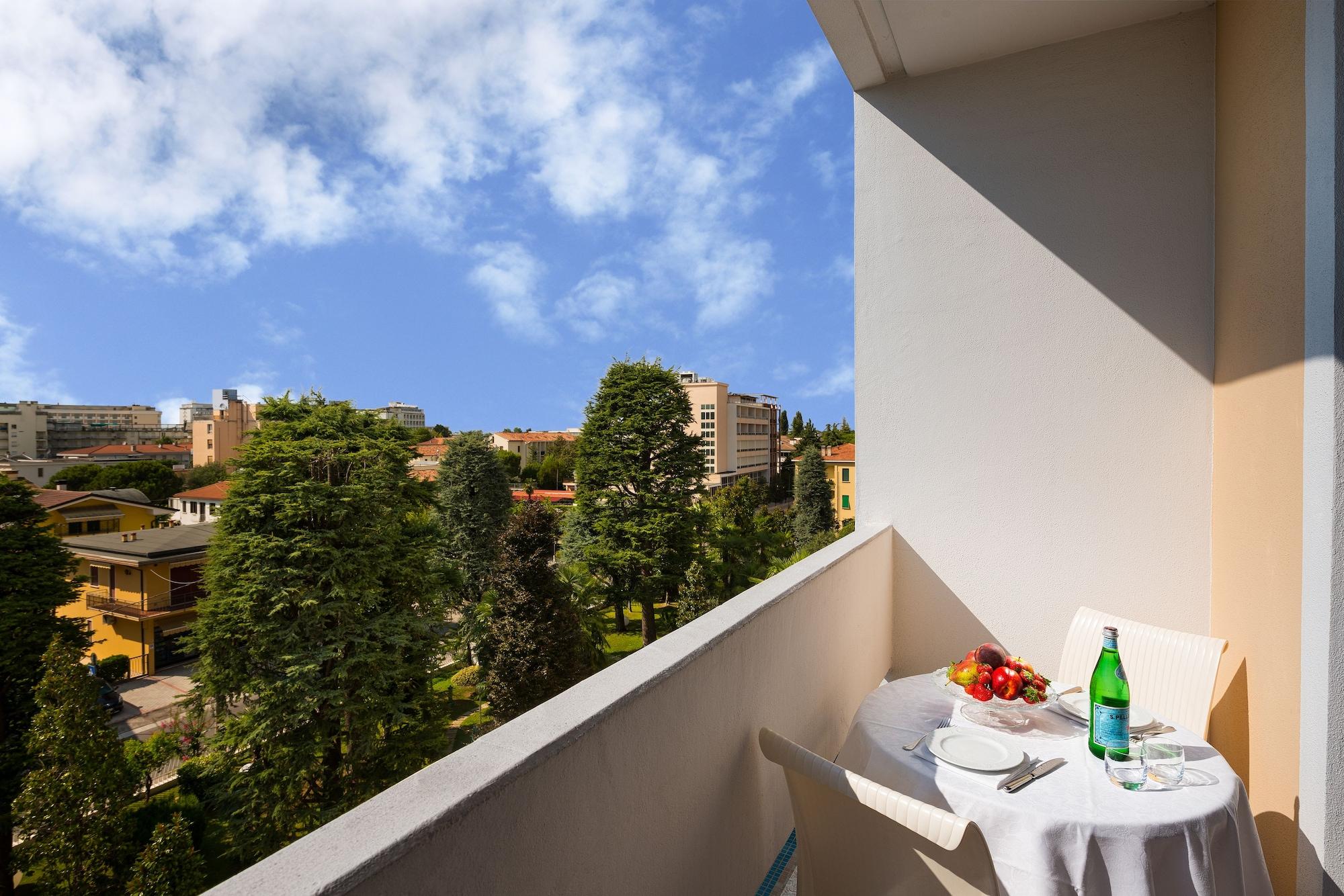 Hotel Metropole Abano Terme Luaran gambar