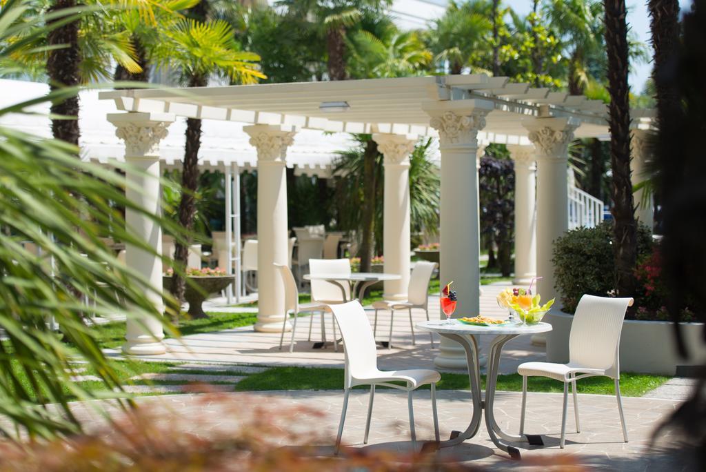 Hotel Metropole Abano Terme Luaran gambar